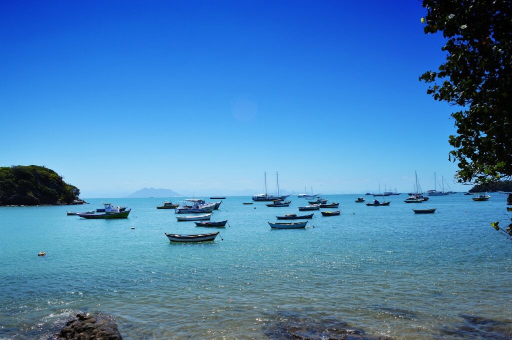 Descubra o Paraíso da Região dos Lagos