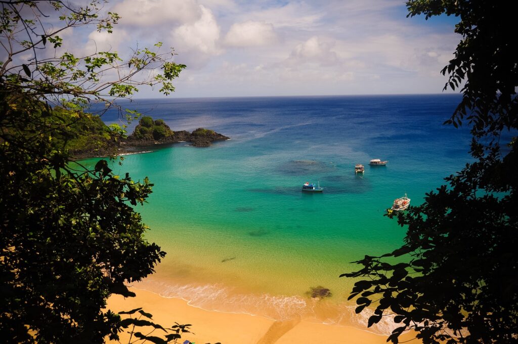 Fernando de Noronha: Um Refúgio no Paraíso