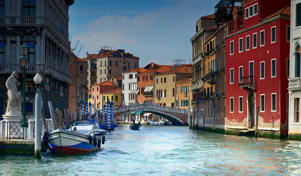 italy, venice, water-1747913.jpg